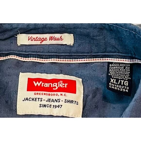 WRANGLER LONG SLEEVE BUTTON-UP DRESS SHIRT, MENS, XL, BLUE, PUCKERED FABRIC - Picture 9 of 11